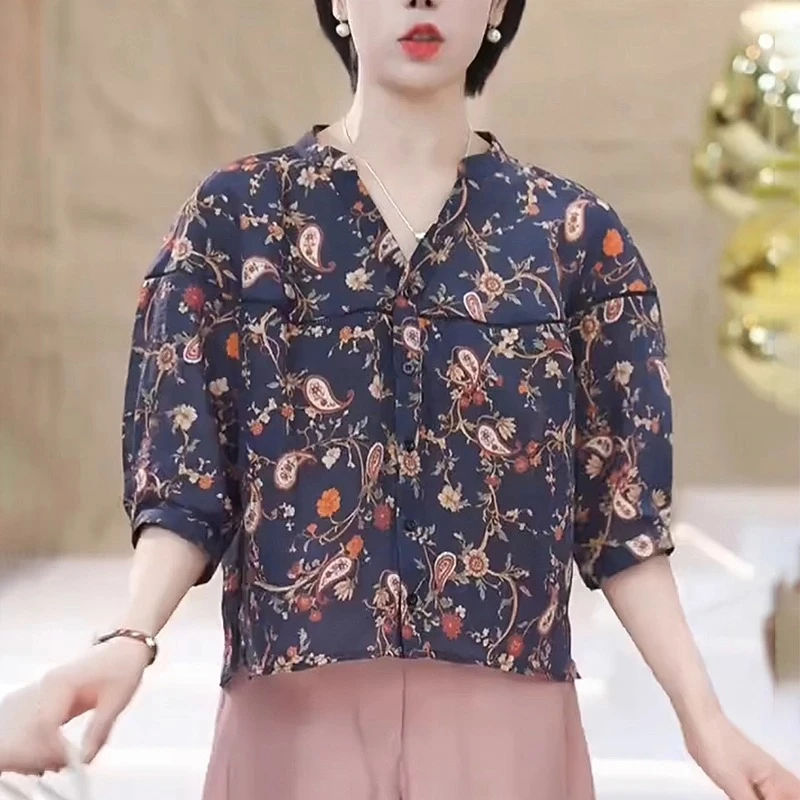 女士印花V领衬衫2025夏季新款洋气减龄显瘦独特漂亮碎花小衫上衣