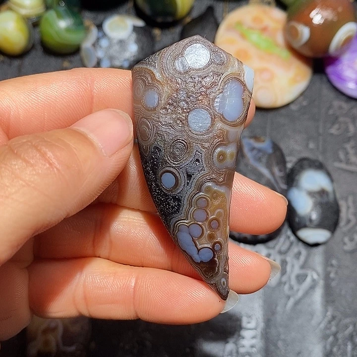 玛瑙/玉髓颈饰未镶嵌风