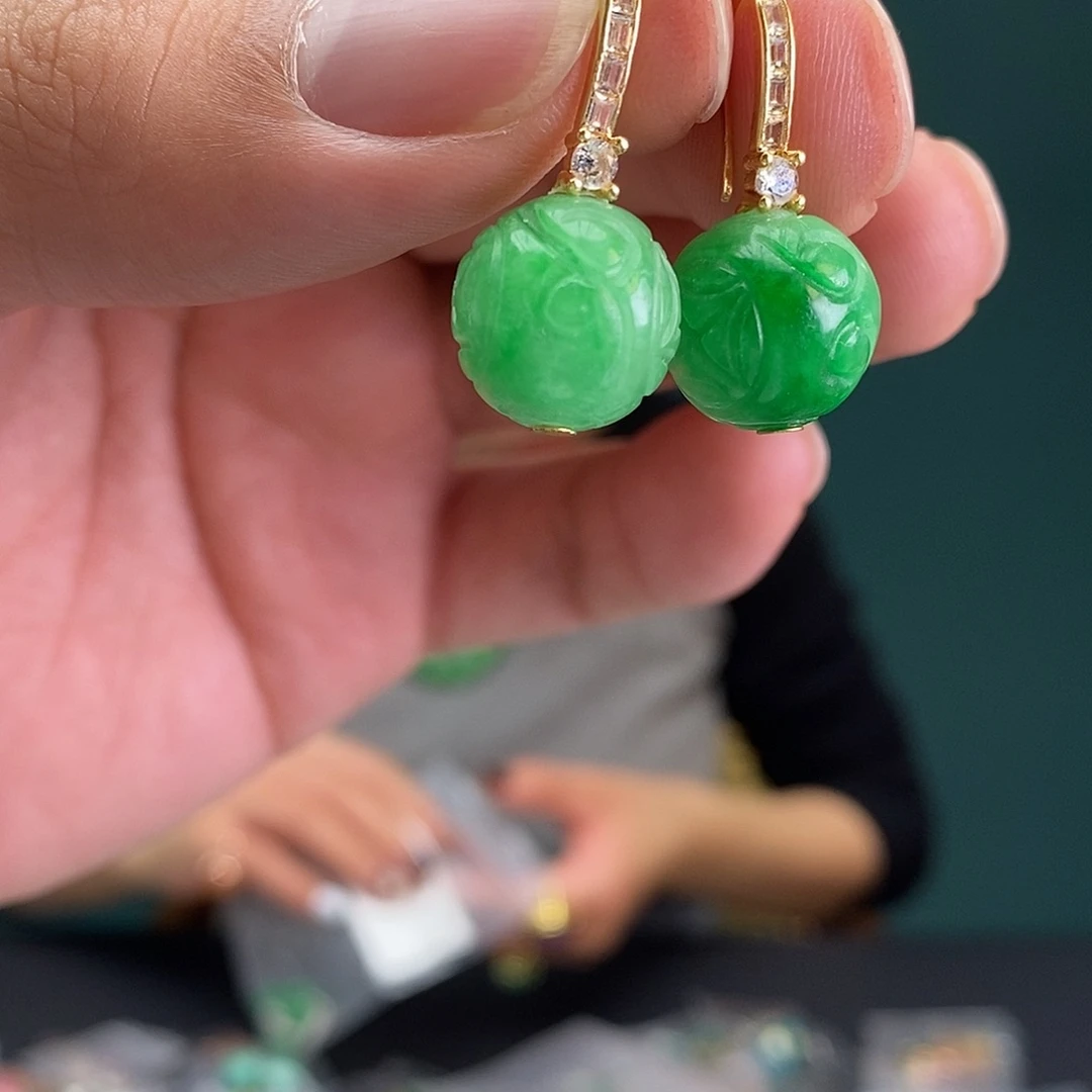 翡翠未镶嵌戒指88