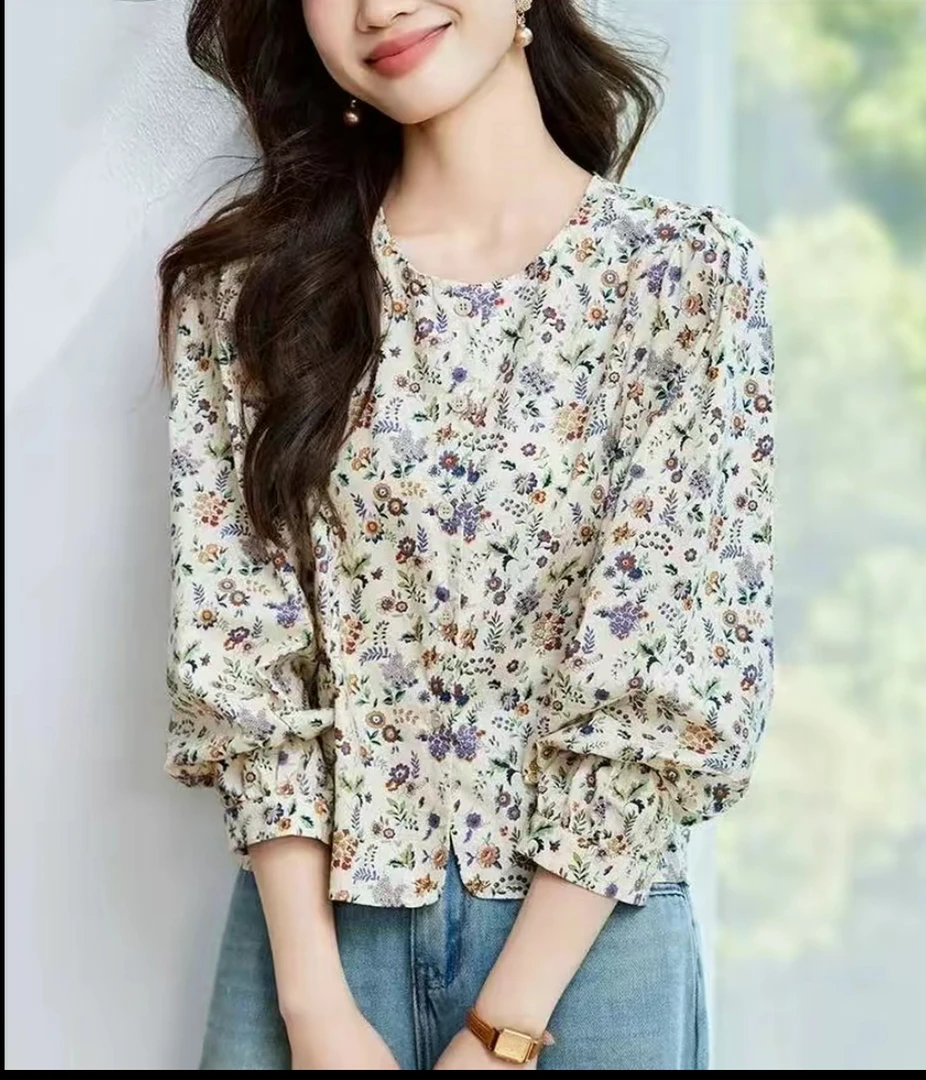 碎花衬衫女长袖2025秋季新款薄款纽扣设计感上衣宽松休闲圆领衬衣