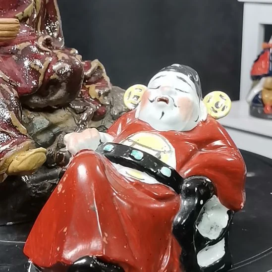 深***杨石湾陶瓷公仔摆件