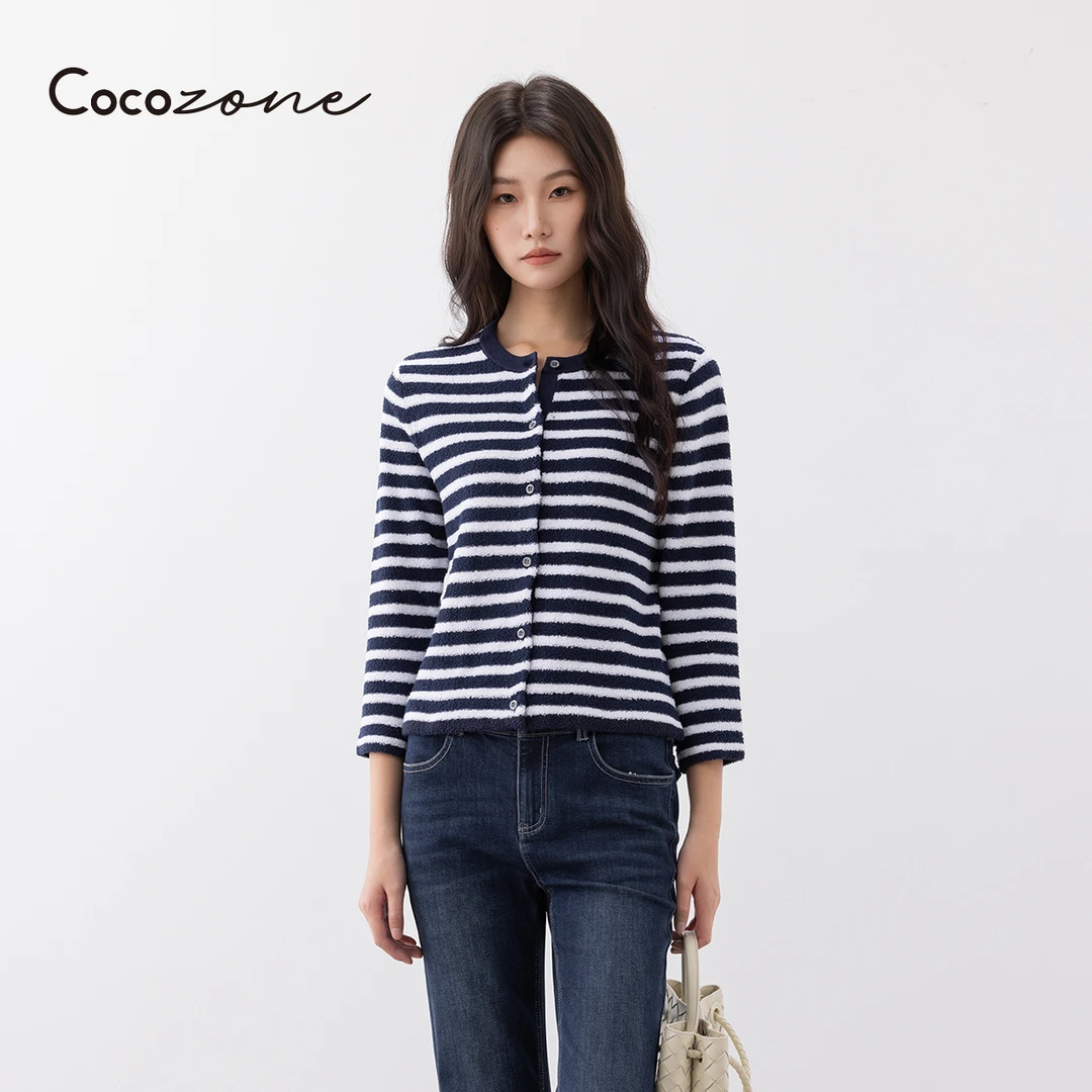 COCO ZONE 刘一一 “海军条”圆领撞色条纹柔软毛织开衫 CD1A0977