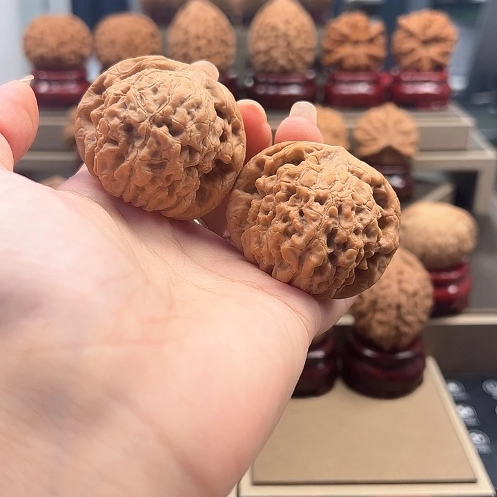 吊坠文玩核桃46 龙鼎 v-015