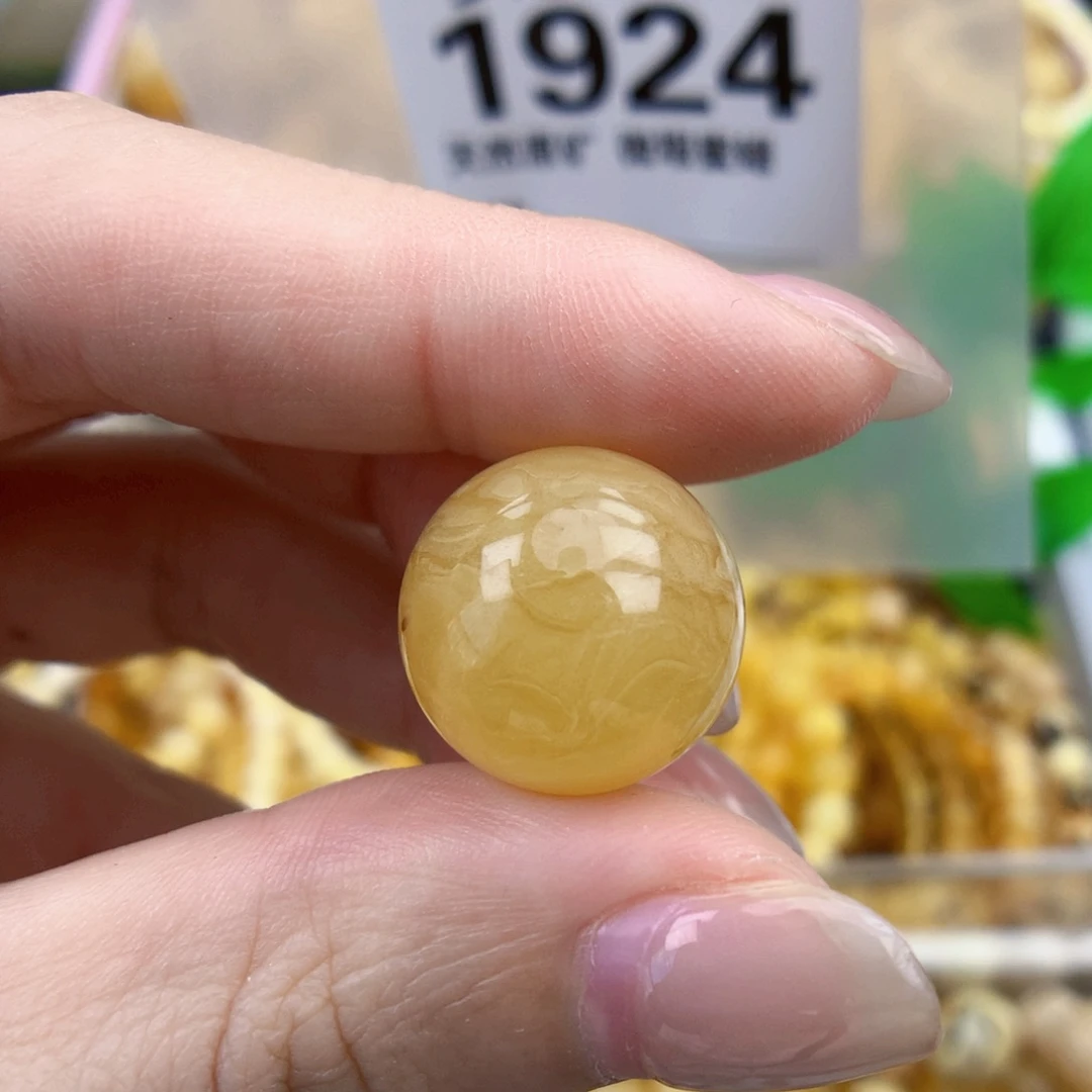 裸石琥珀未镶嵌16+