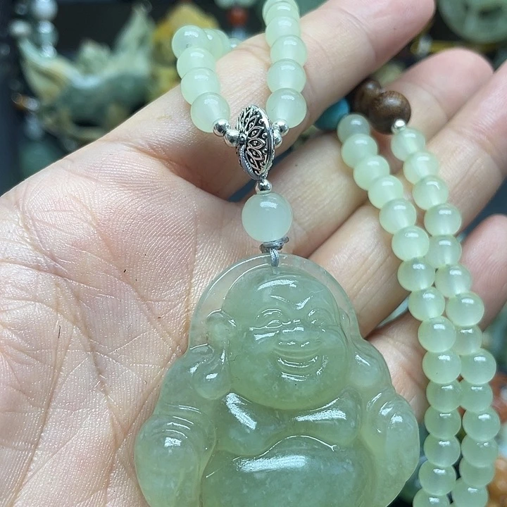 未镶嵌蛇纹石玉颈饰