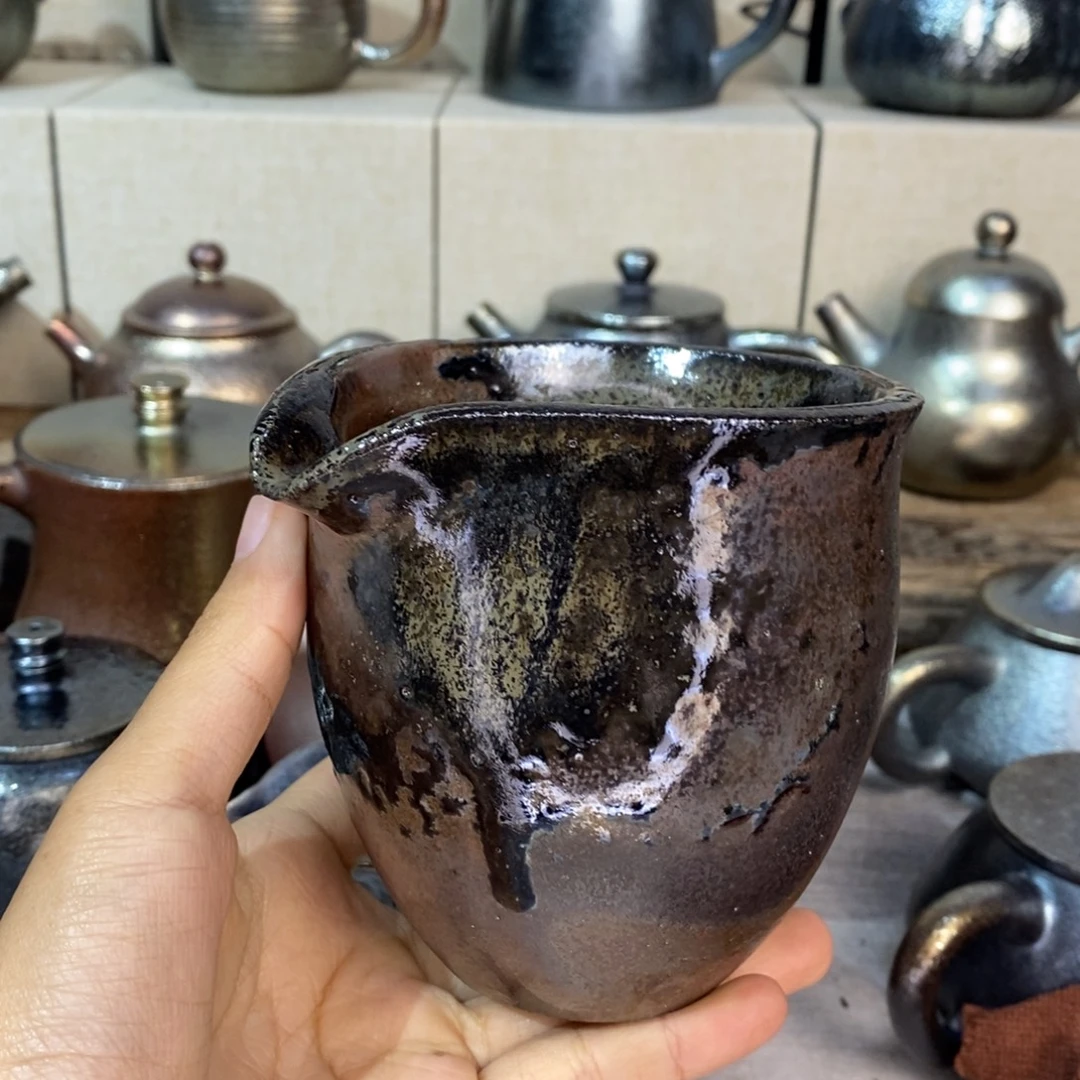鹬***烛云南建水紫陶柴烧微瑕公道杯不退不换