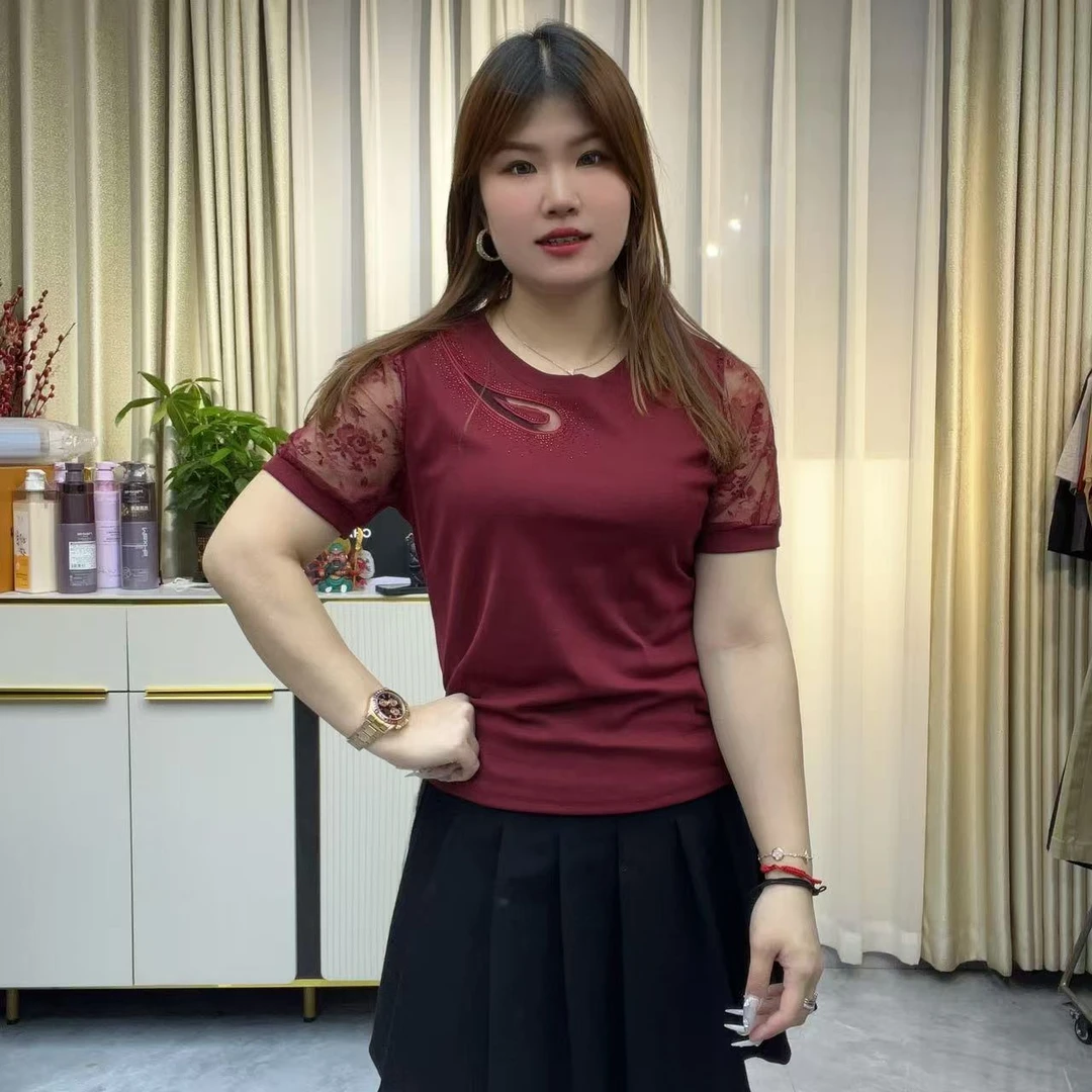 小鑫肝@现货浮力蕾丝提花拼接镂空烫钻修身百搭T恤 8899