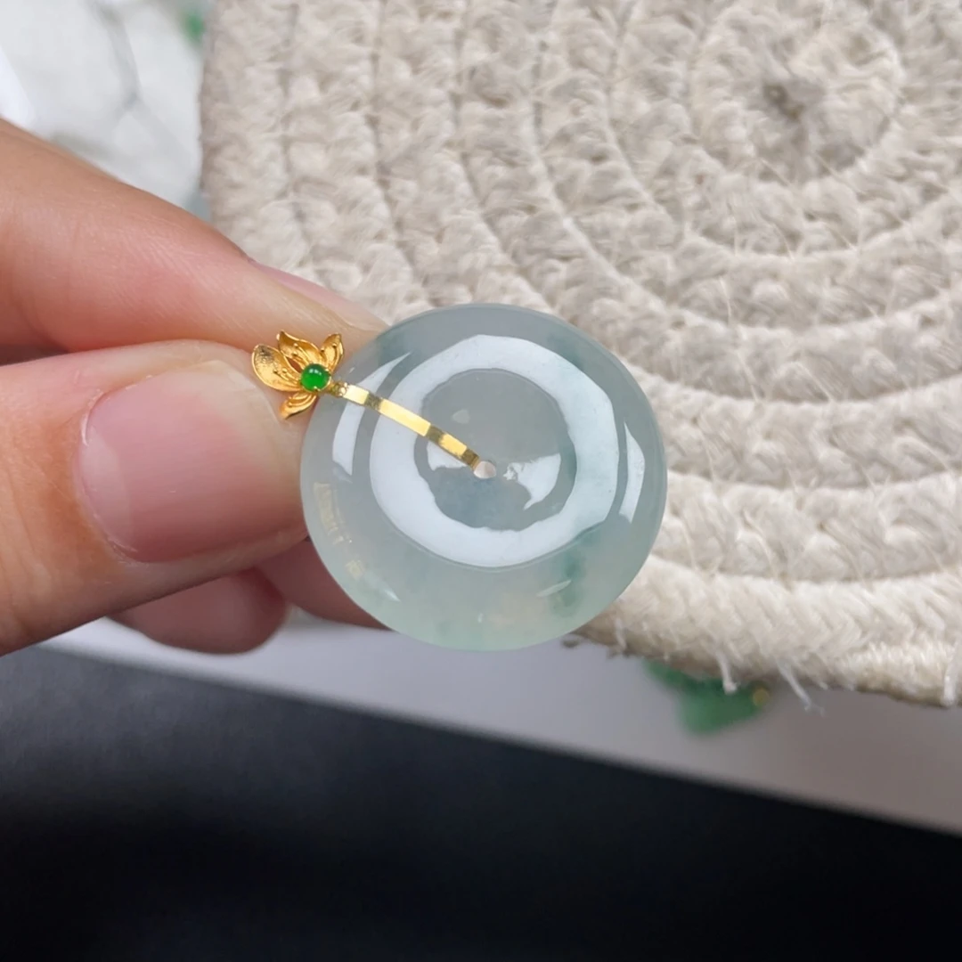 翡翠18K金镶嵌颈饰天然A货缅甸翡翠