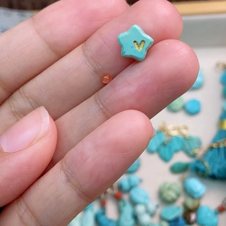 南红玛瑙未镶嵌珠宝奇石