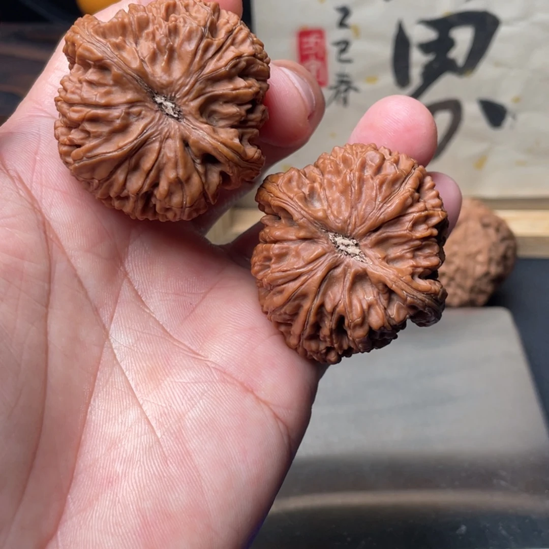 龖***文玩核桃吊坠水龙纹