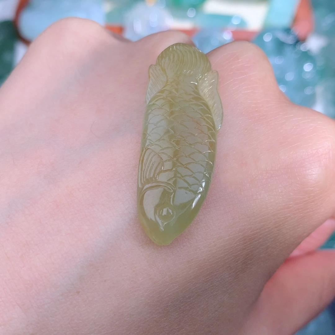 颈饰未镶嵌翡翠鱼