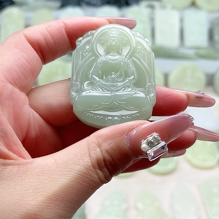 和田玉未镶嵌颈饰