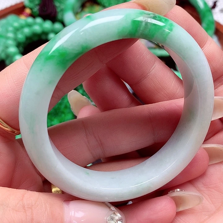 未镶嵌手镯翡翠翡翠手镯