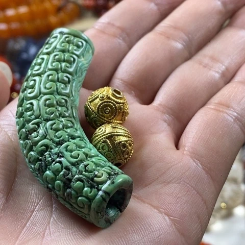 解***花玛瑙/玉髓挂件未镶嵌