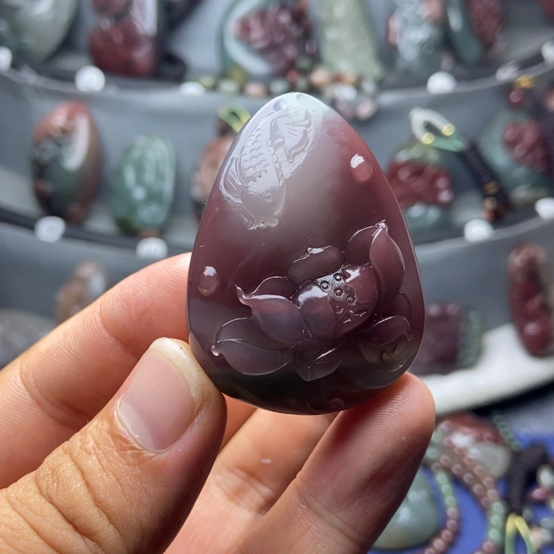 玉***姐玛瑙/玉髓未镶嵌颈饰