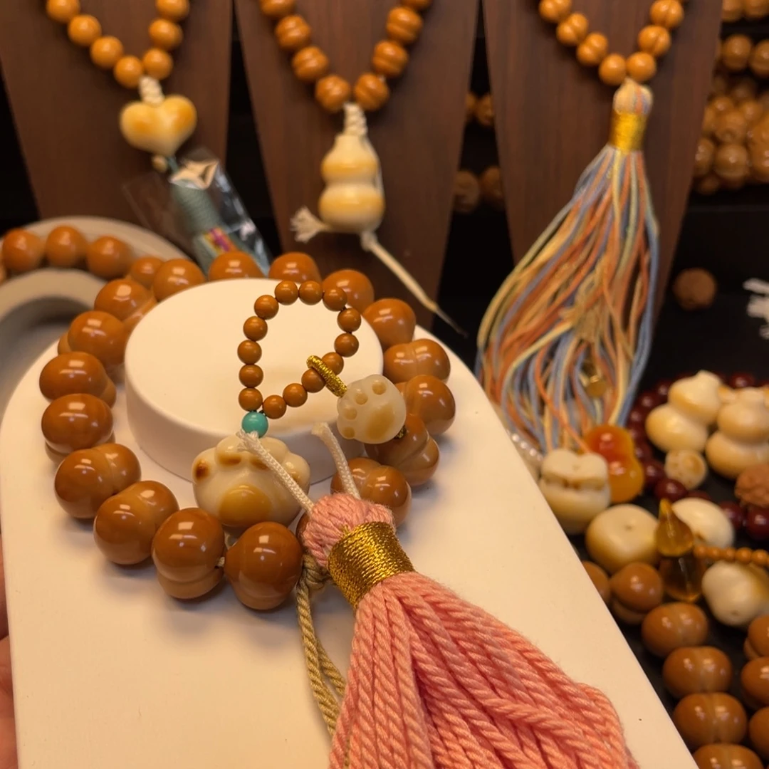 ****呱吊坠猴头核桃全品屁桃手持➕邮费20