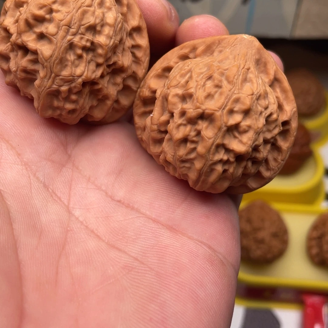 文玩核桃吊坠金牛41