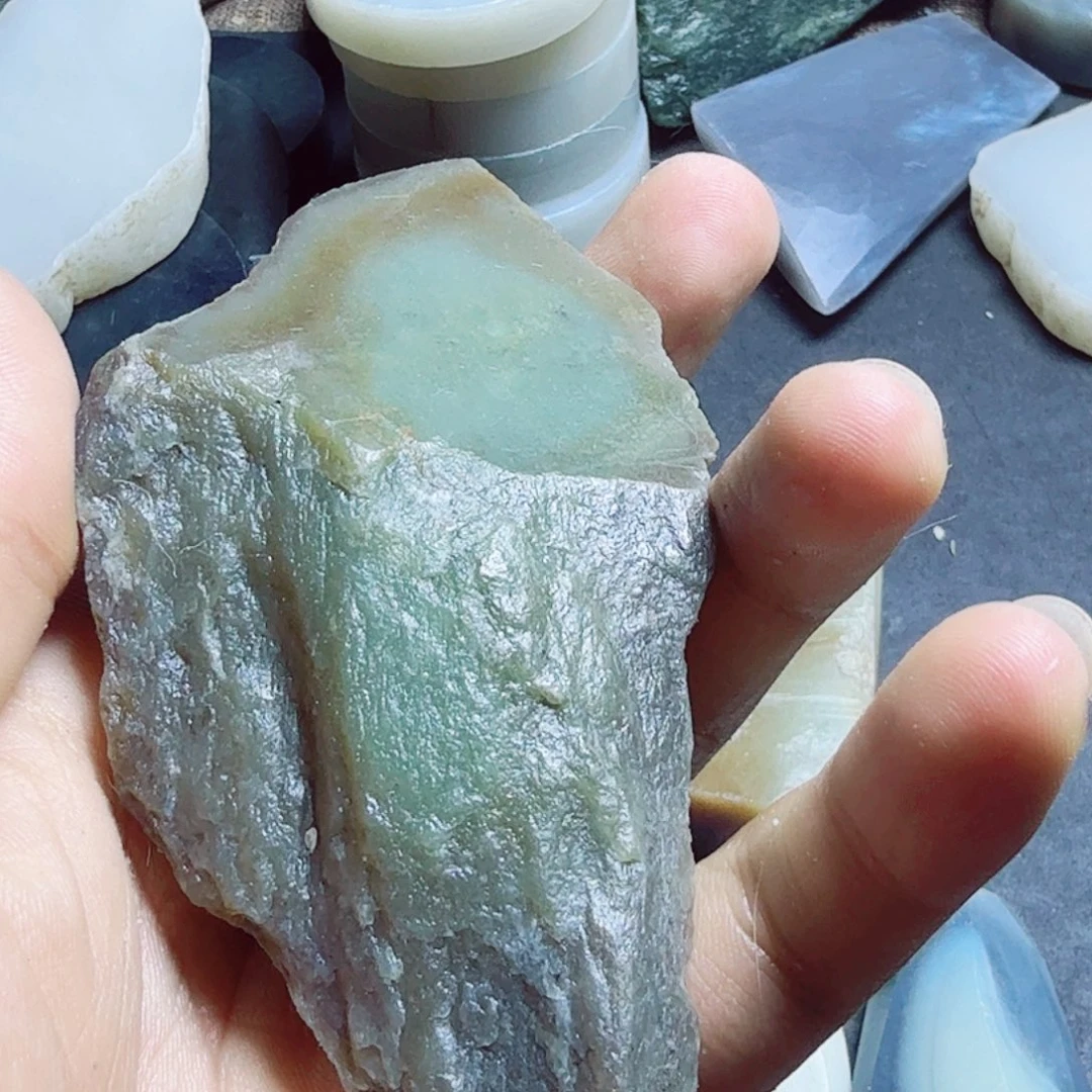 和田玉（糖玉）未镶嵌挂件