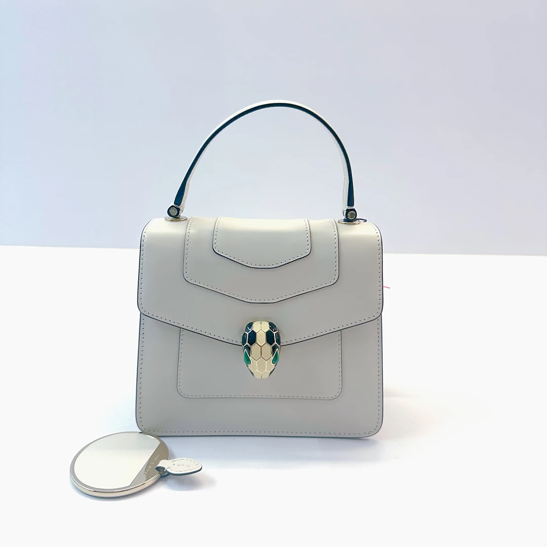 95新 BVLGARI/宝格丽 98新 serpenti forever白色蛇头单肩包小号