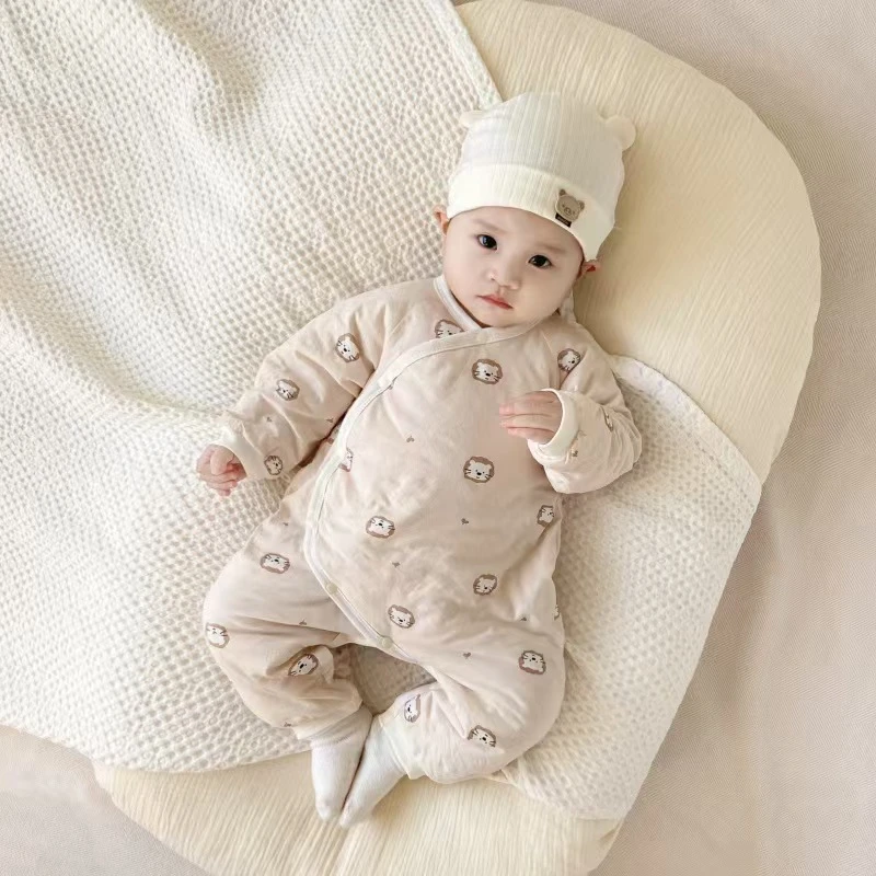 婴幼儿连体哈衣加厚