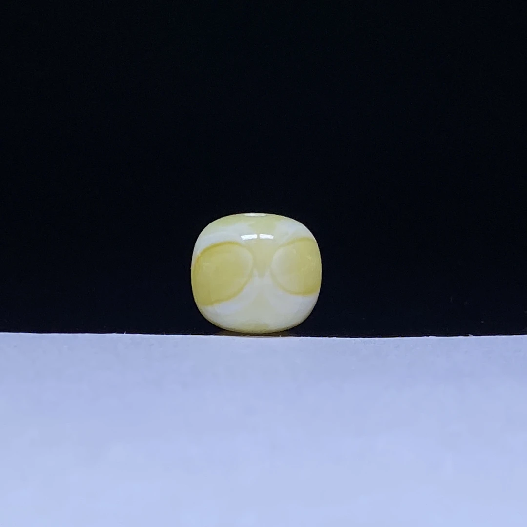 金瓷白妖双眼纹精品蜜蜡老型单珠9.1mm