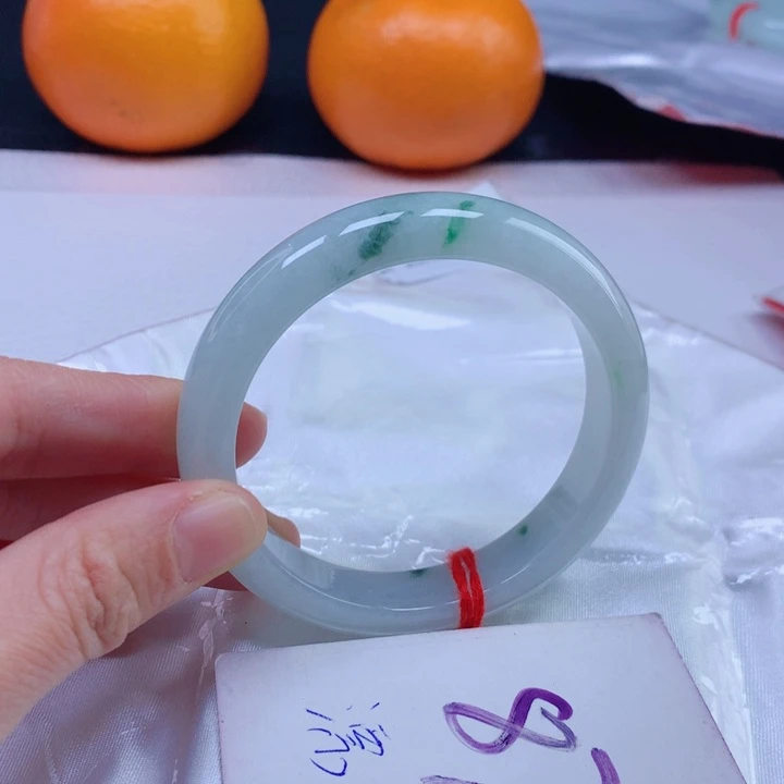 翡翠手镯未镶嵌54545455555