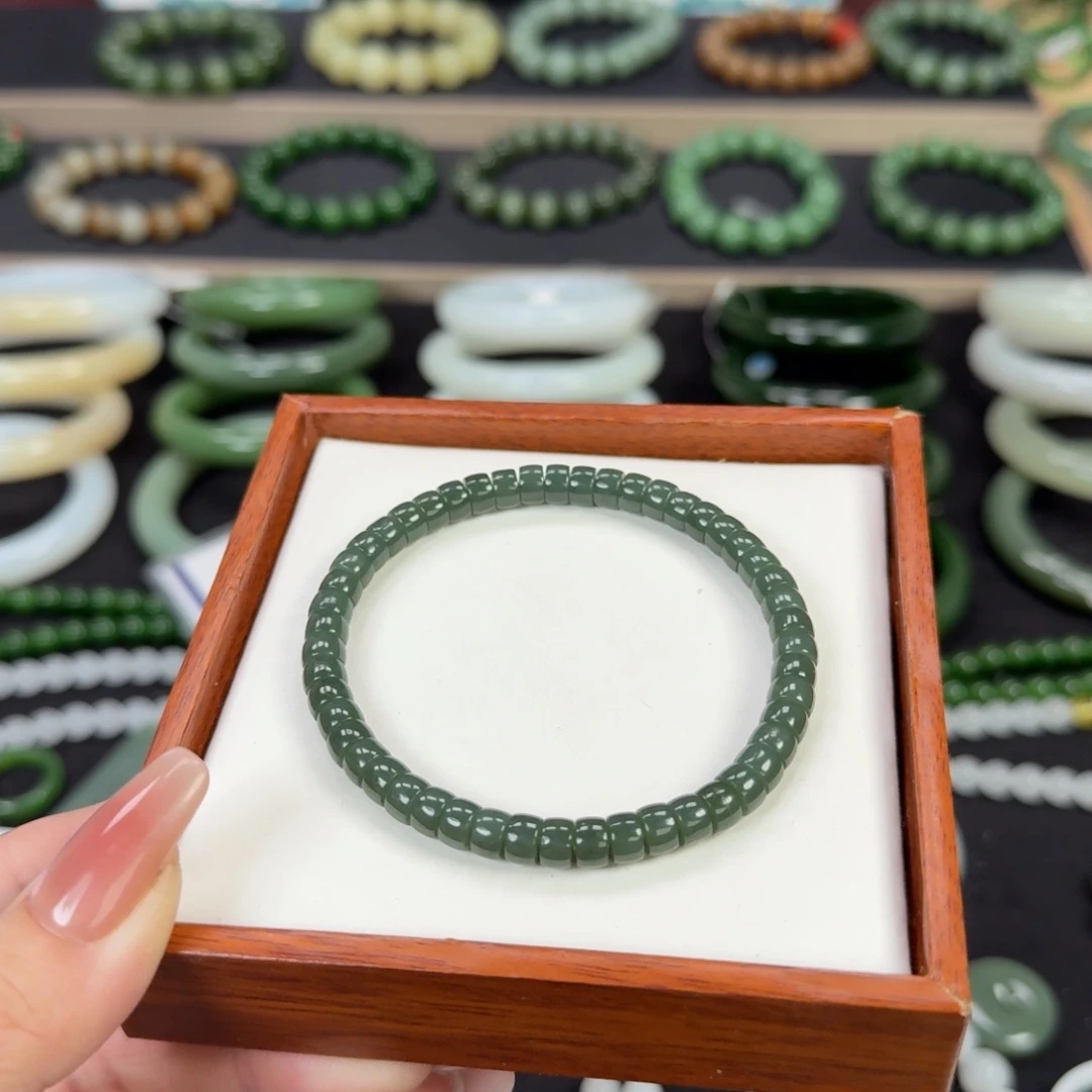 和田玉未镶嵌手链