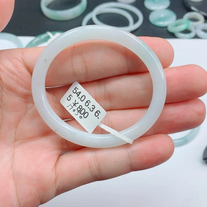 翡翠未镶嵌手镯54-55贵妃