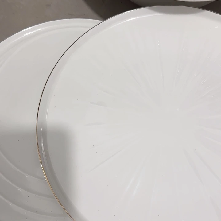 小****满15包邮 微瑕瓷器介意勿拍