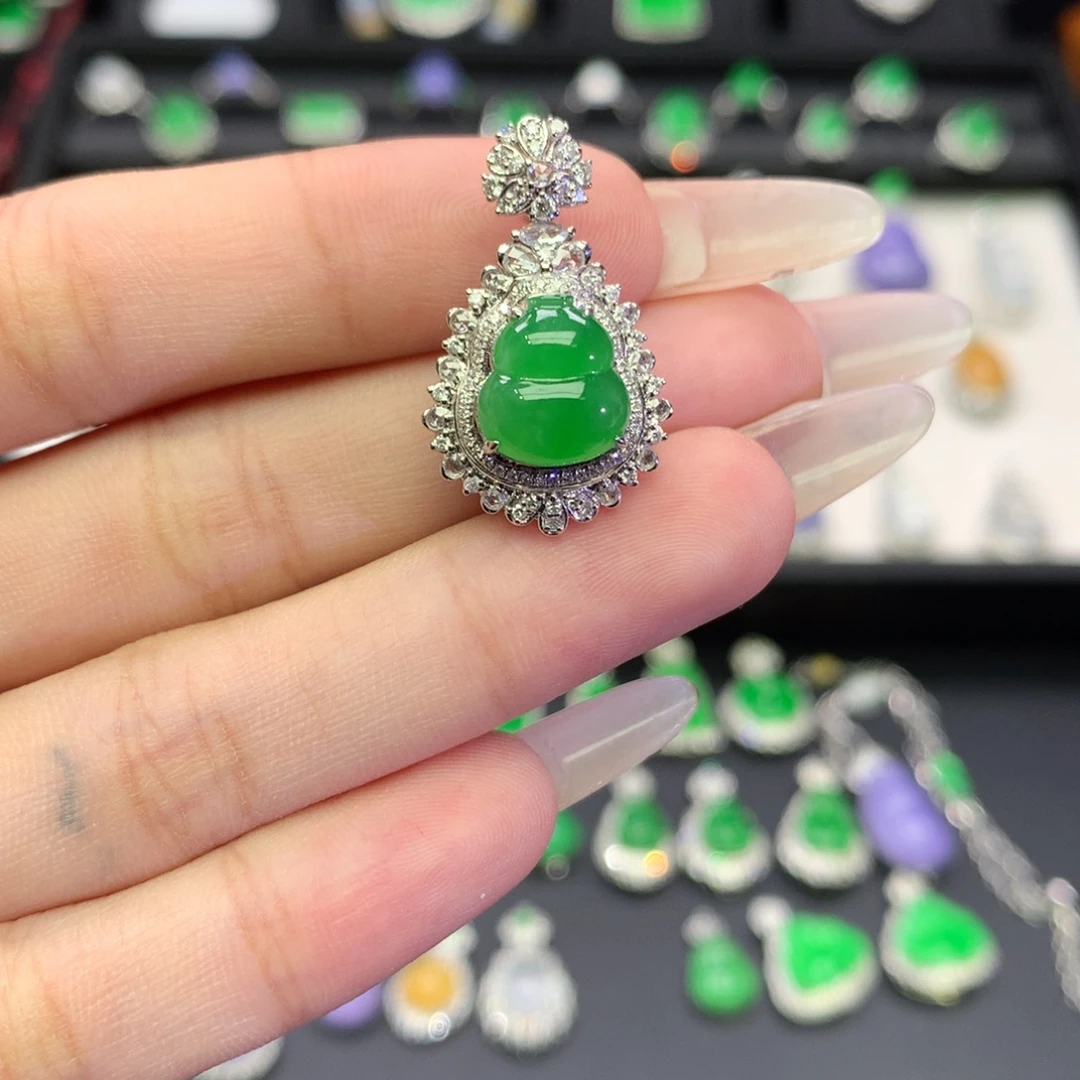 翡翠18K金镶嵌吊坠(不含链)