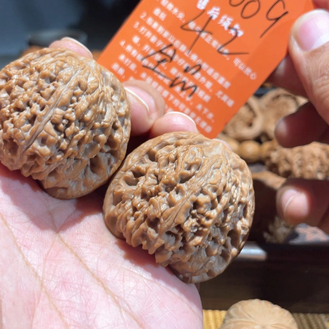 驼***༅吊坠文玩核桃42南疆石全品NJ009