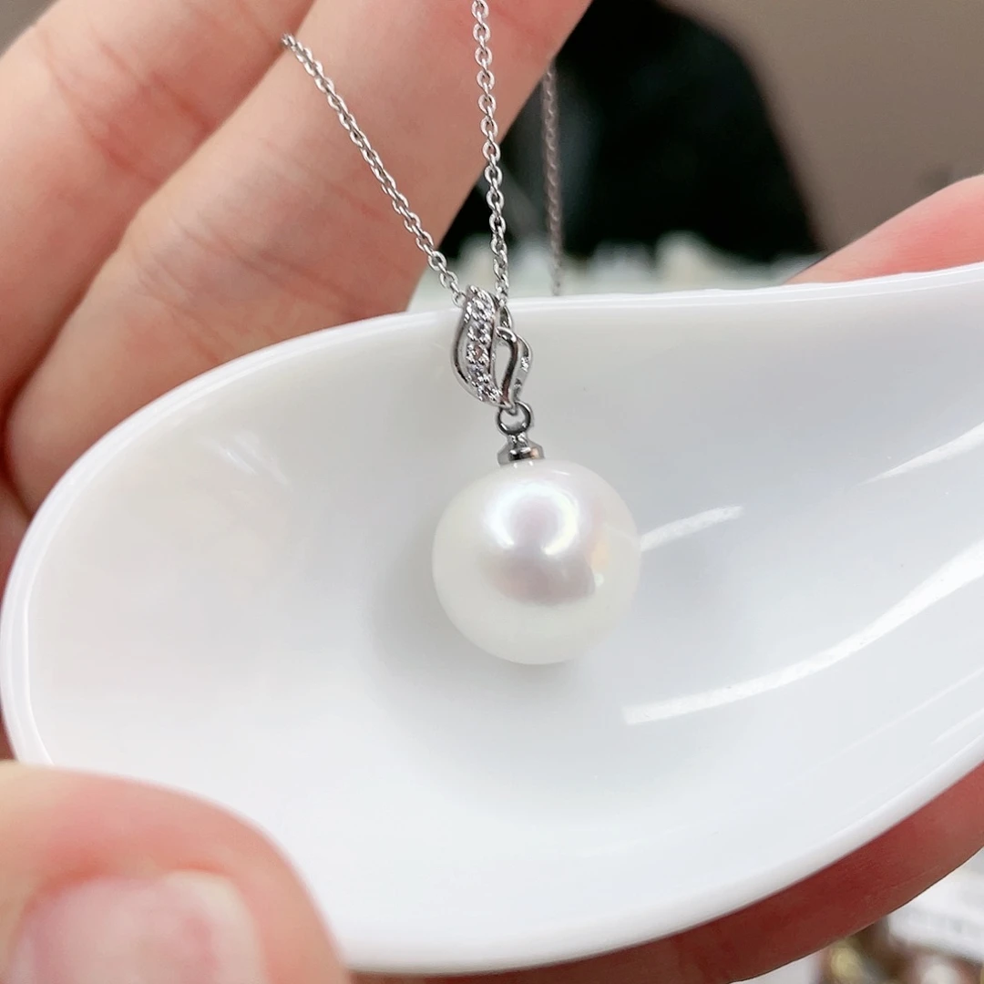 淡水珍珠吊坠(赠链)未镶嵌