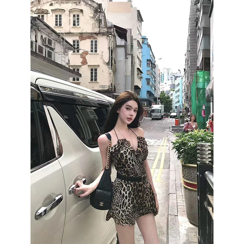 2025夏季新款ins气质御姐范性感豹纹吊带连衣裙女收腰显身材短裙