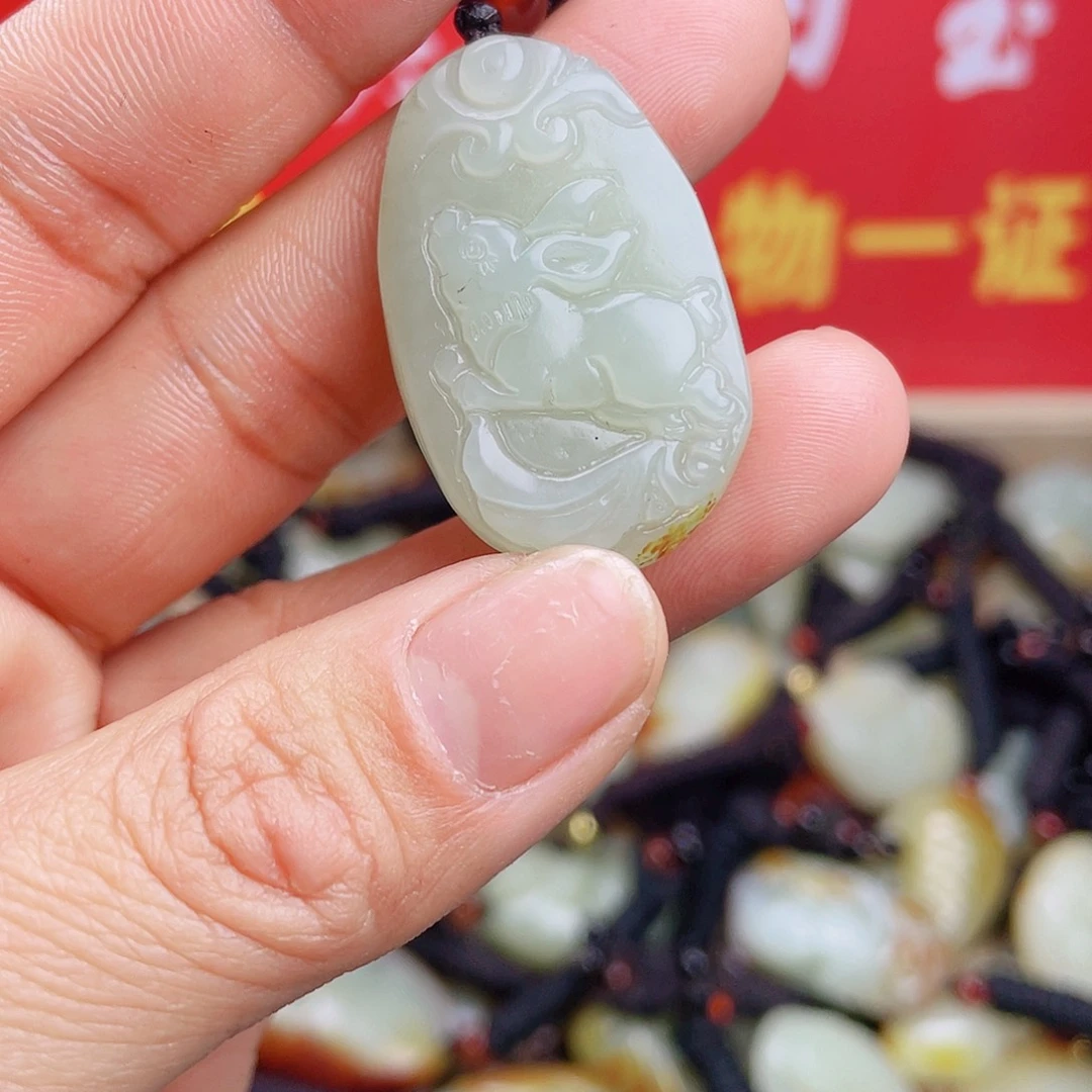 和田玉颈饰未镶嵌