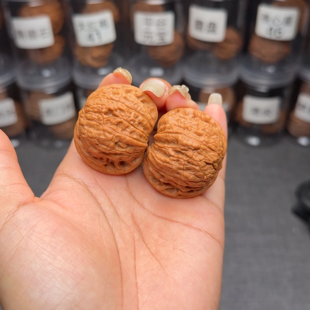 把件文玩核桃血麒麟