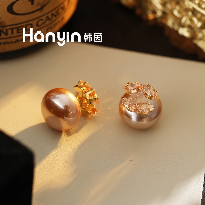 铜合金仿珍珠耳饰 925银针高定优雅小香风双C馒头珠两戴耳钉AAA