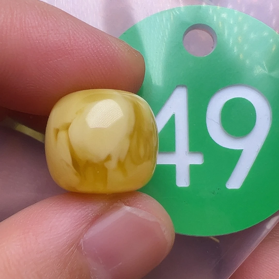 未镶嵌蜜蜡裸石14m m