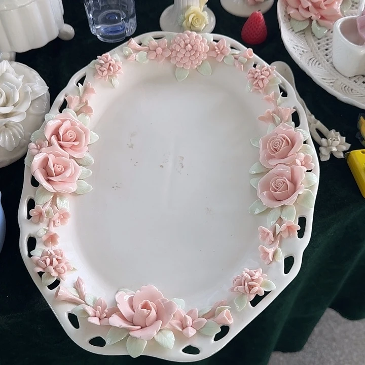 重工手工捏花镂空大鱼盘