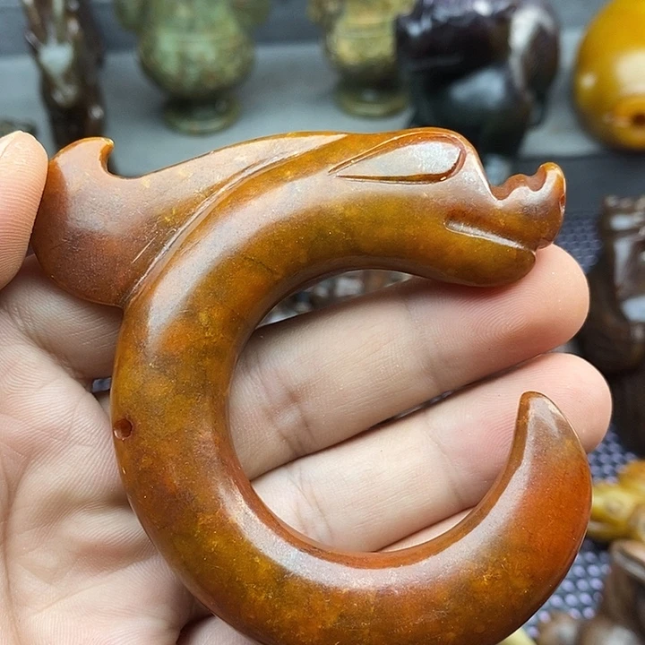 未镶嵌蛇纹石玉颈饰