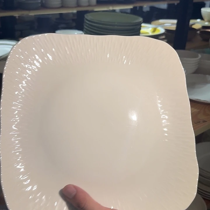 陶瓷微瑕暖白10.5寸水波纹四方盘