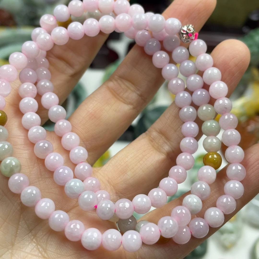 翡翠未镶嵌颈饰牌子