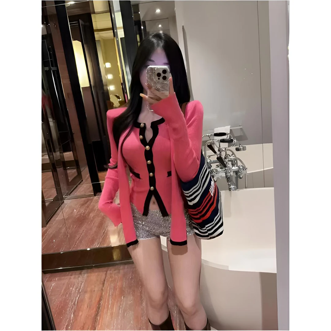 睿夕【金枝玉叶】小香风纯欲甜美撞色金扣围巾领毛衣针织衫