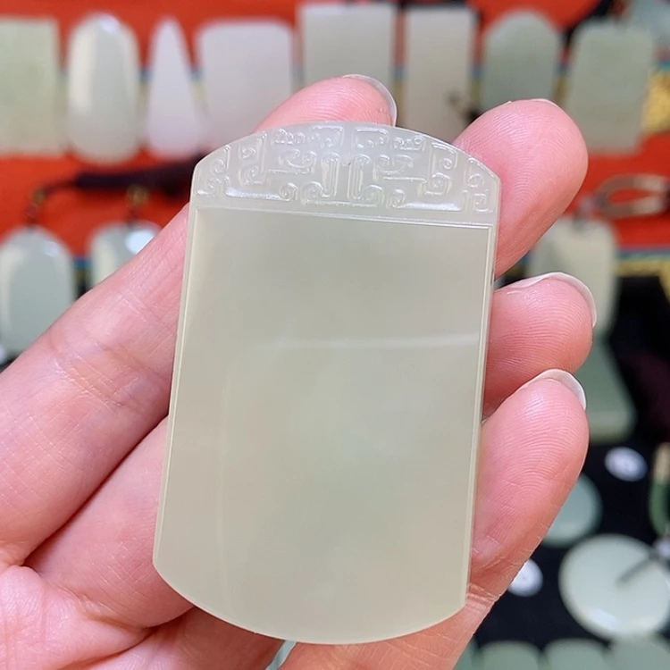 【闪购商品】颈饰未镶嵌和田玉