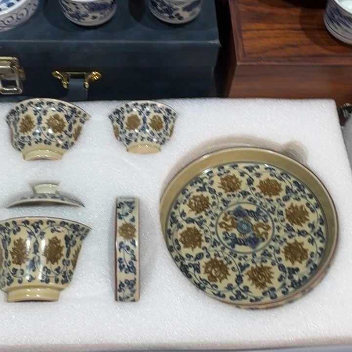 最***戴釉里金缠枝莲5件套全