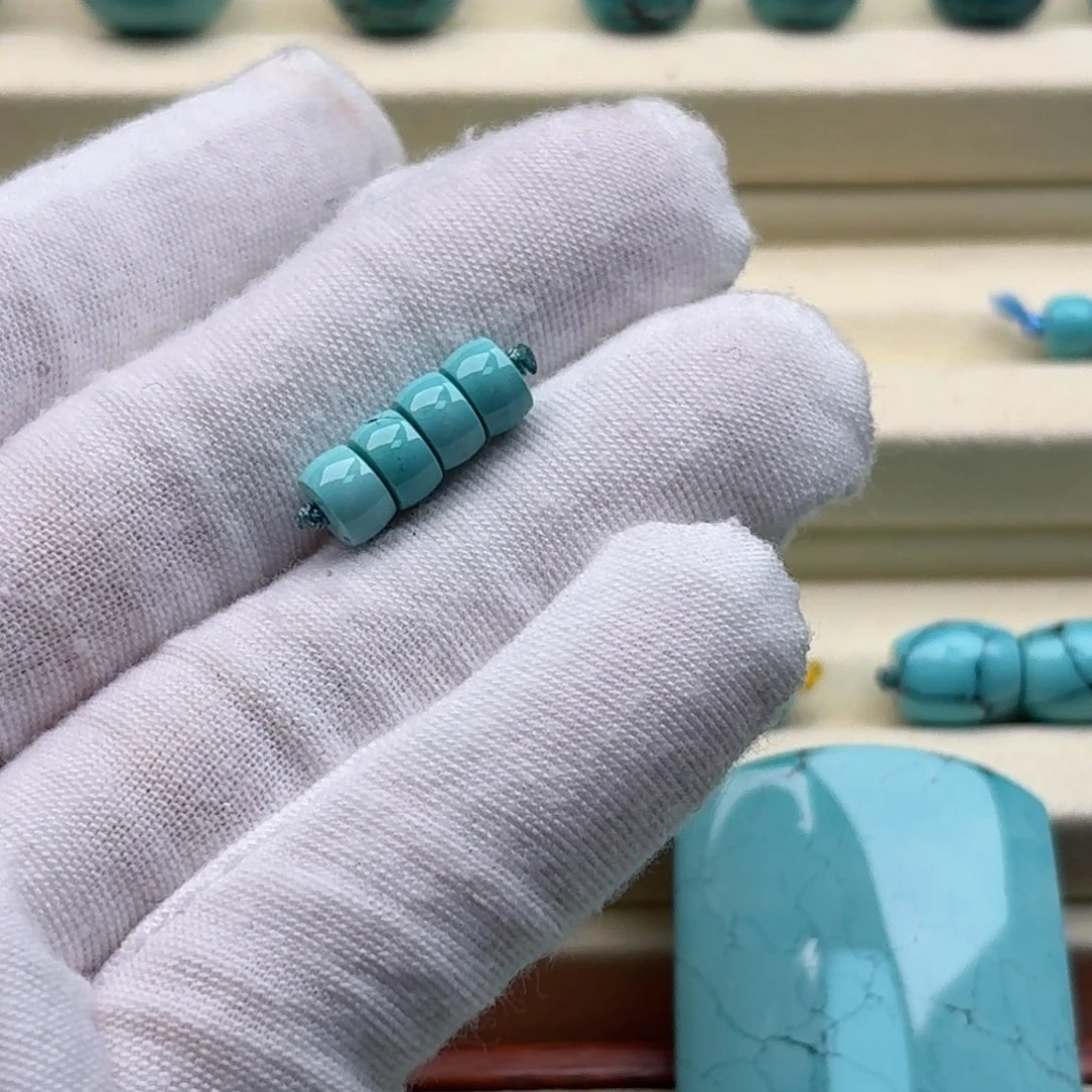 宇***Y绿松石未镶嵌珠宝奇石