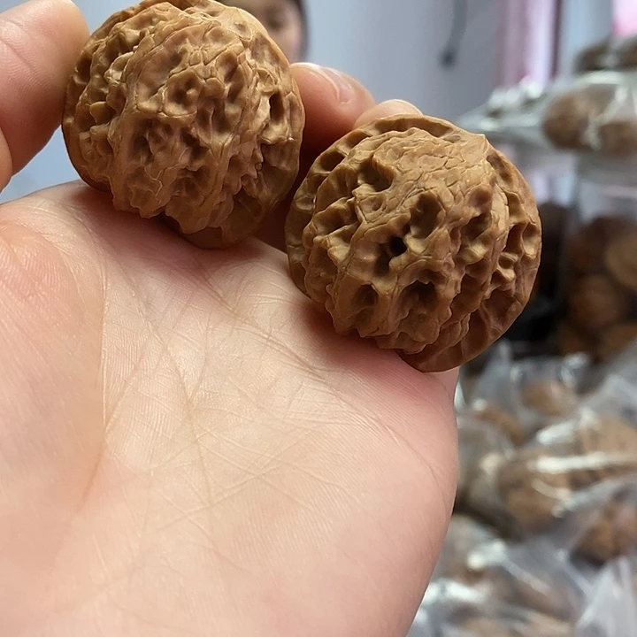 文玩核桃把件37.5苹果老树