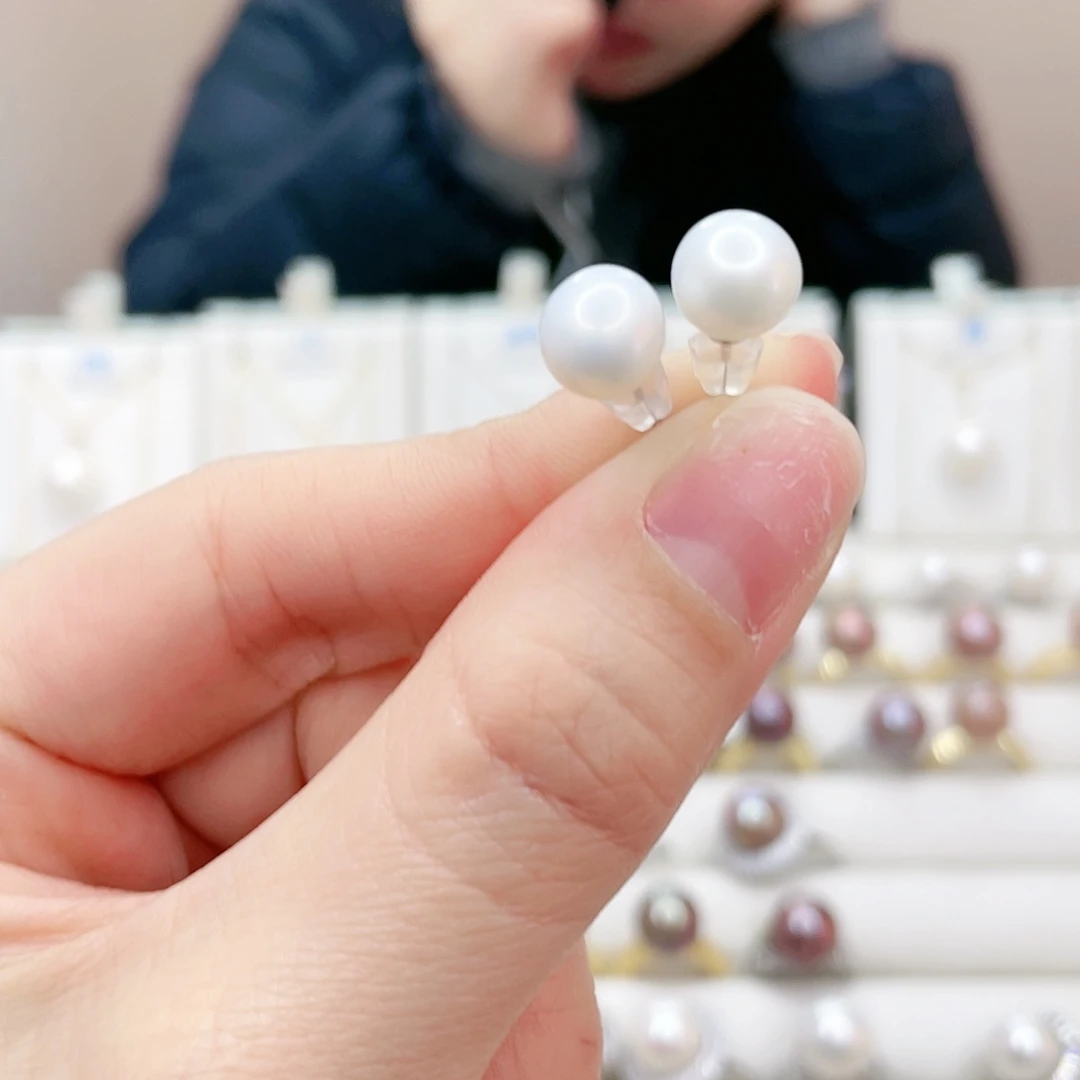 淡水珍珠吊坠(赠链)未镶嵌