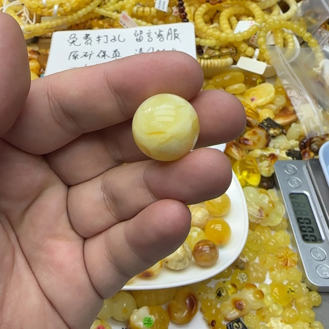 淼***妈琥珀未镶嵌裸石19mm4克