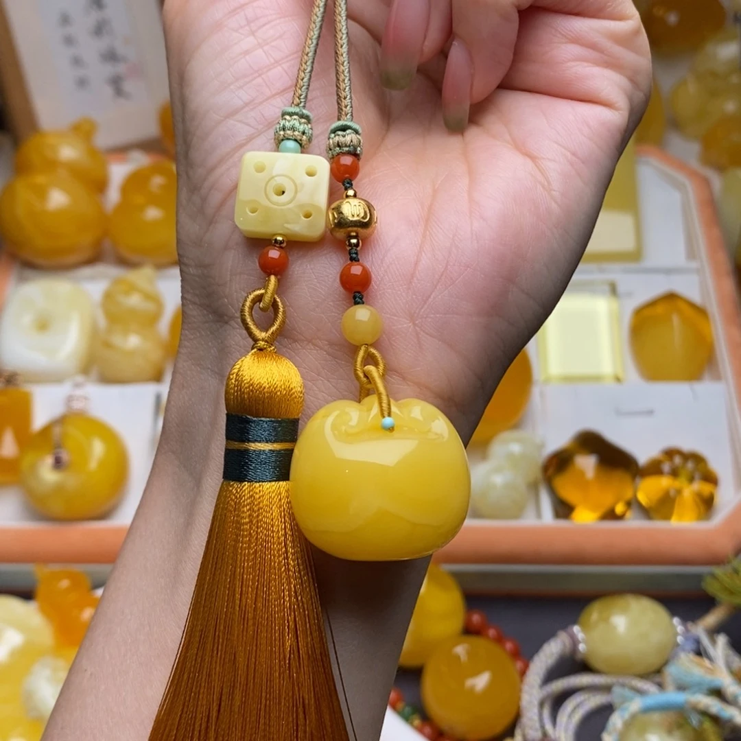 未镶嵌颈饰蜜蜡j****e，