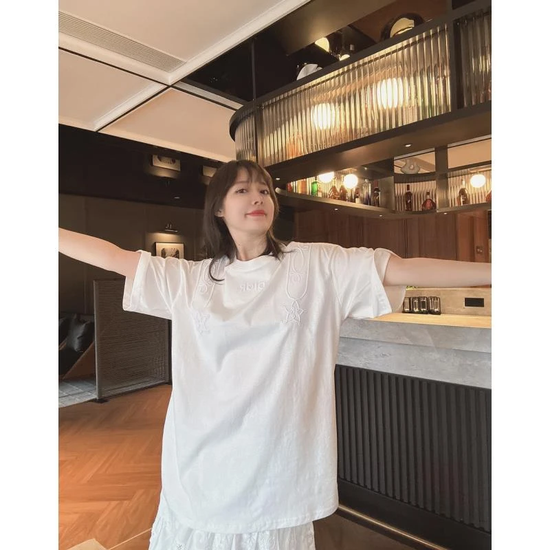 BETTER JOELAY-大版【米白素衫】时尚T恤短袖可爱潮流休闲风KH3031